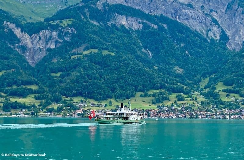 A boat sailing on Lake Brienz in Switzerland