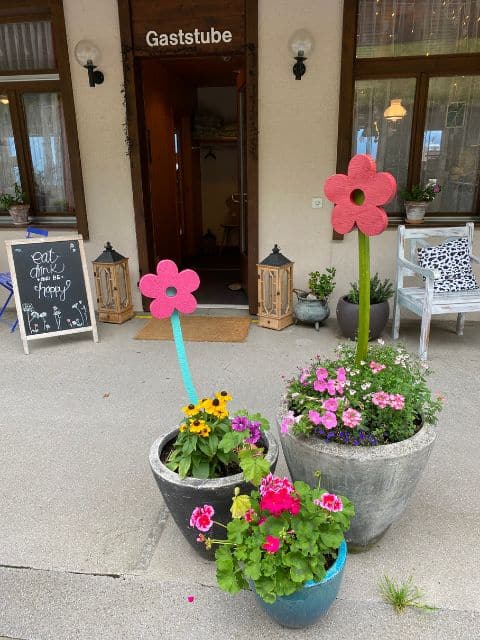 Floral arrangements provide a homely welcome to Hotel Gloria in Beatenberg