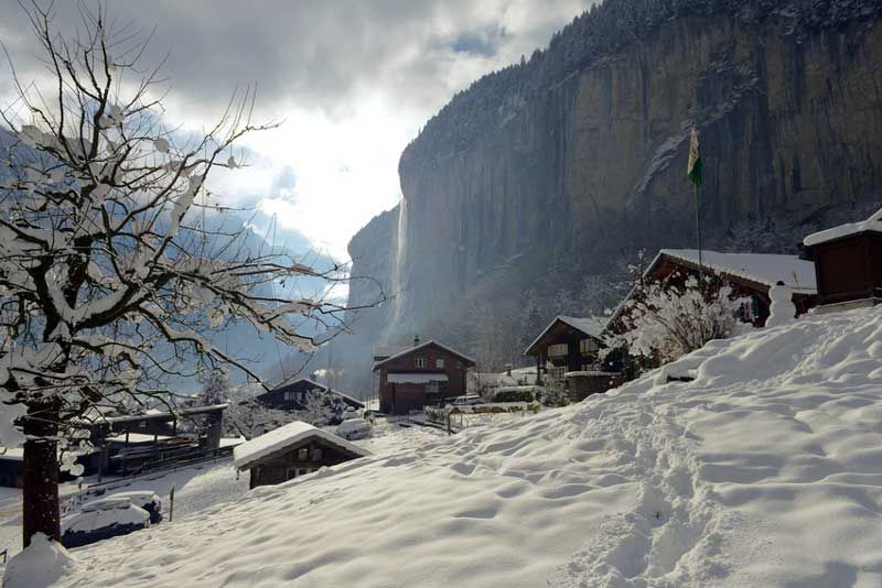 winter in the village of Lauterbrunnen