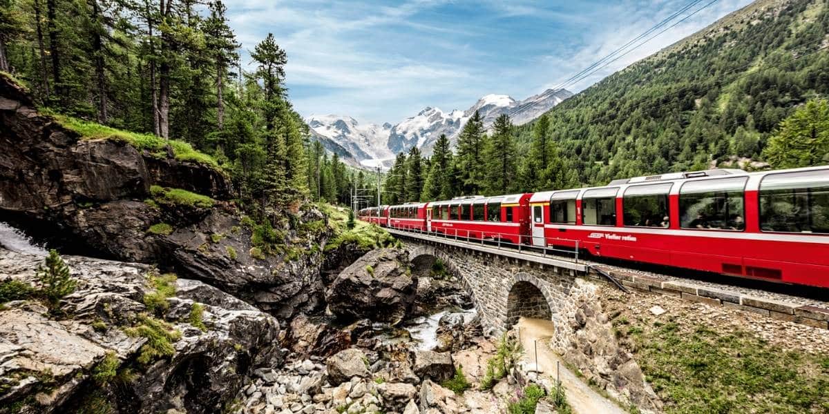 Red Rhaetian Railways train