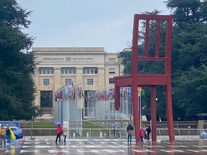 The Broken Chair in front of the the United Nations Building, Geneva