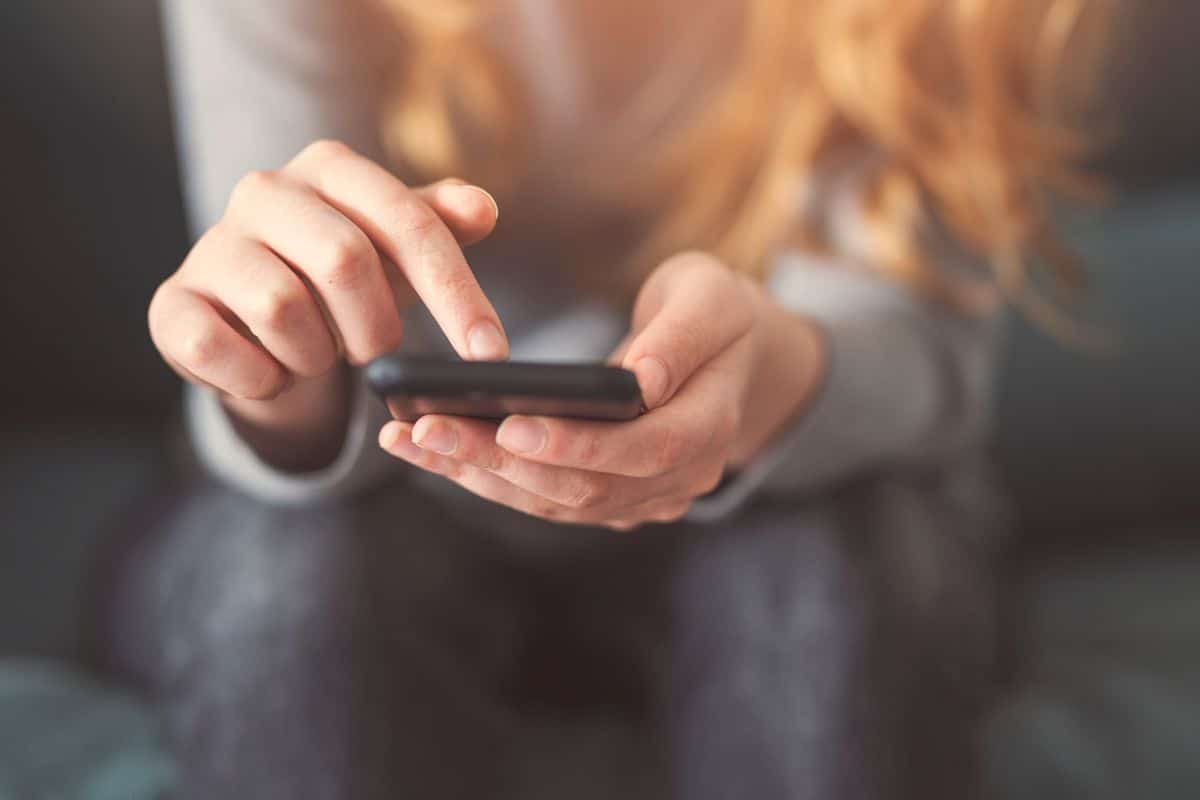 woman browsing on the phone